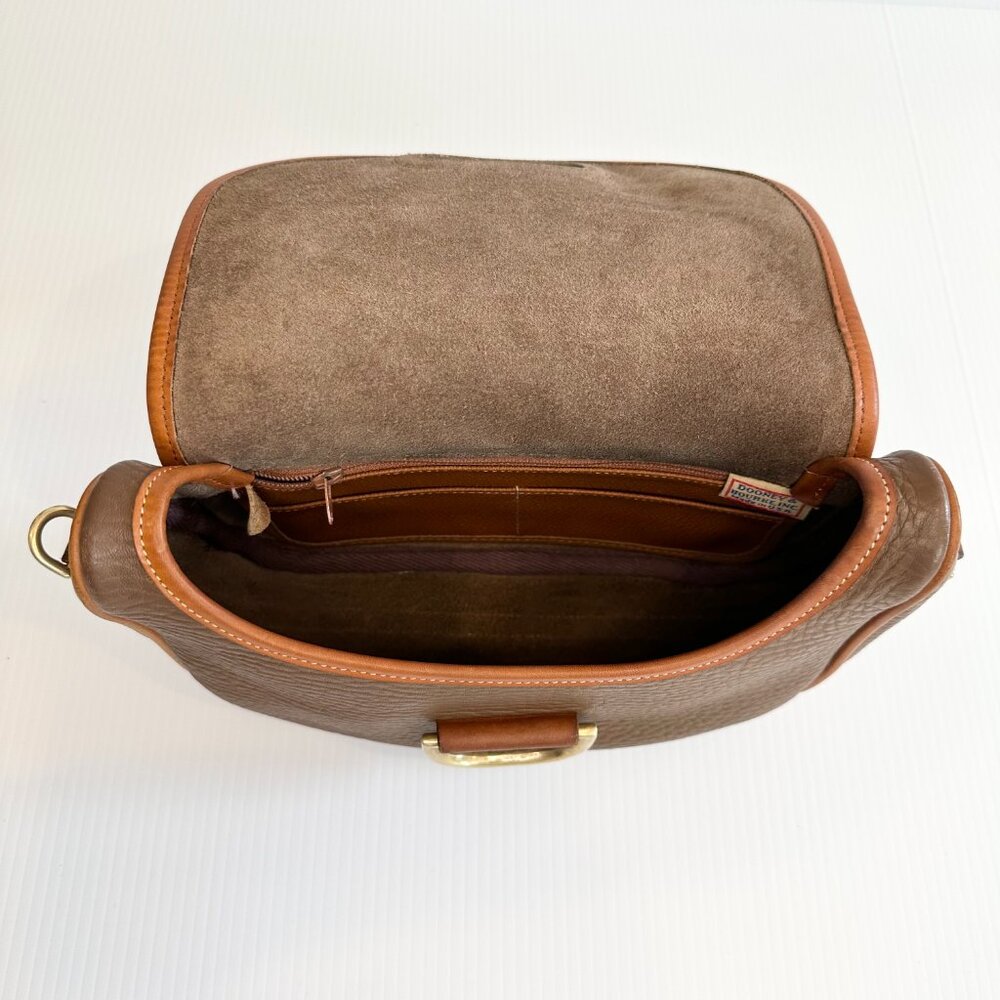 Vintage Dooney & Bourke Porthole Clutch Shoulder Bag Taupe/Tan AWL Rare - Picture 8 of 13